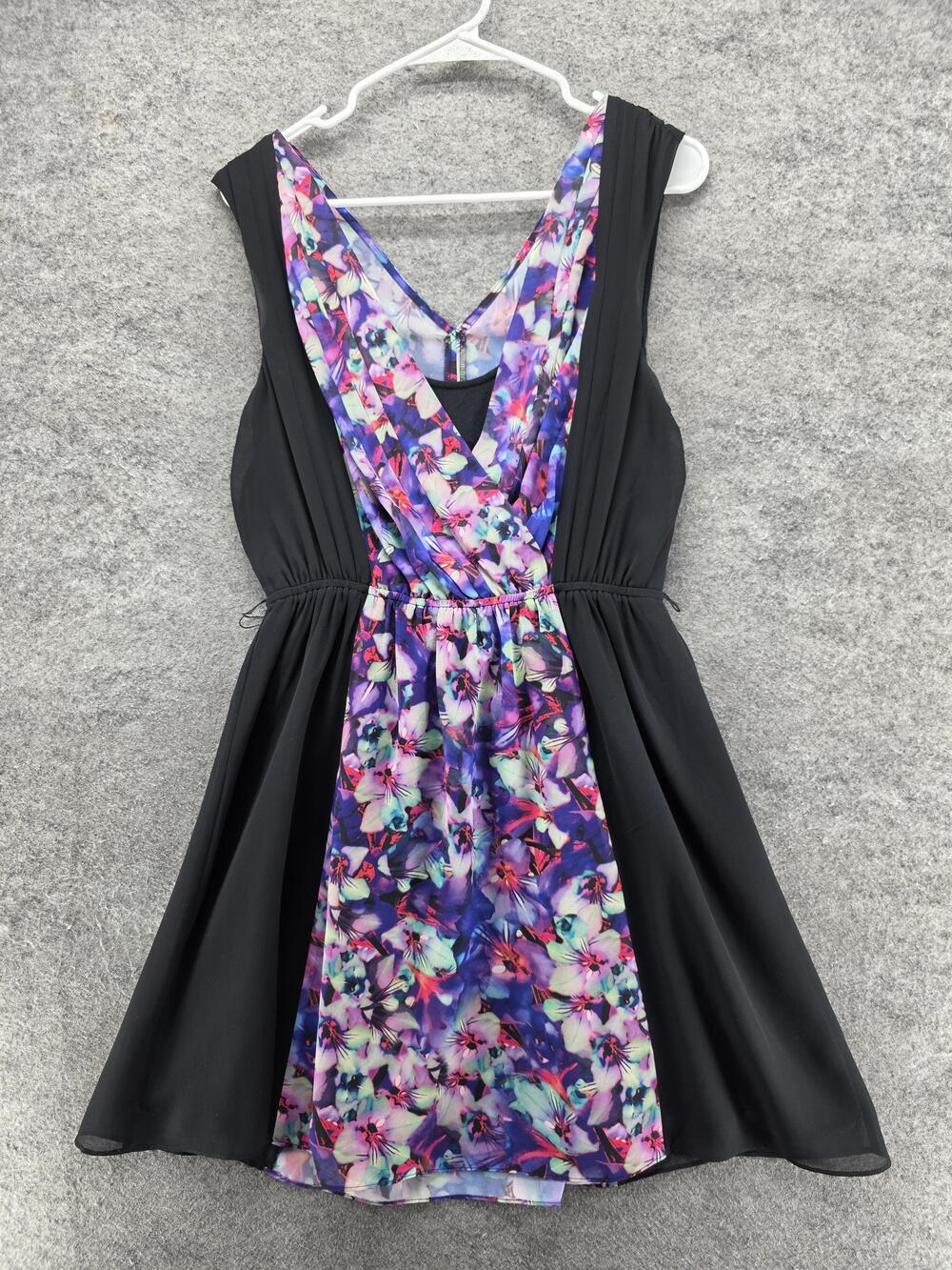Express Dress Womens Large Black Multicolor Floral Fit Flare Sleeveless V Neck